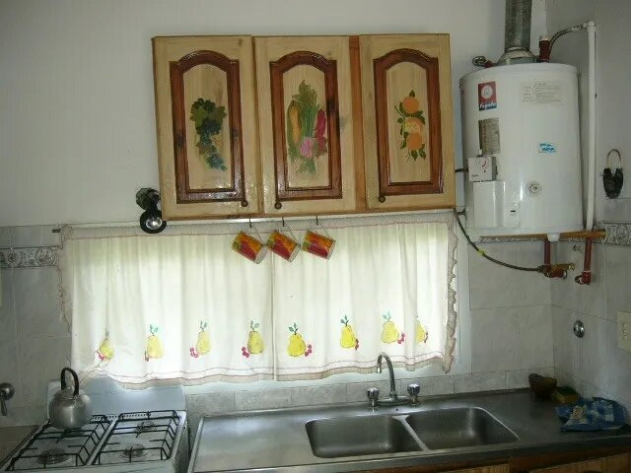  Casita con entrada independiente en lote compartido bien cerca del mar