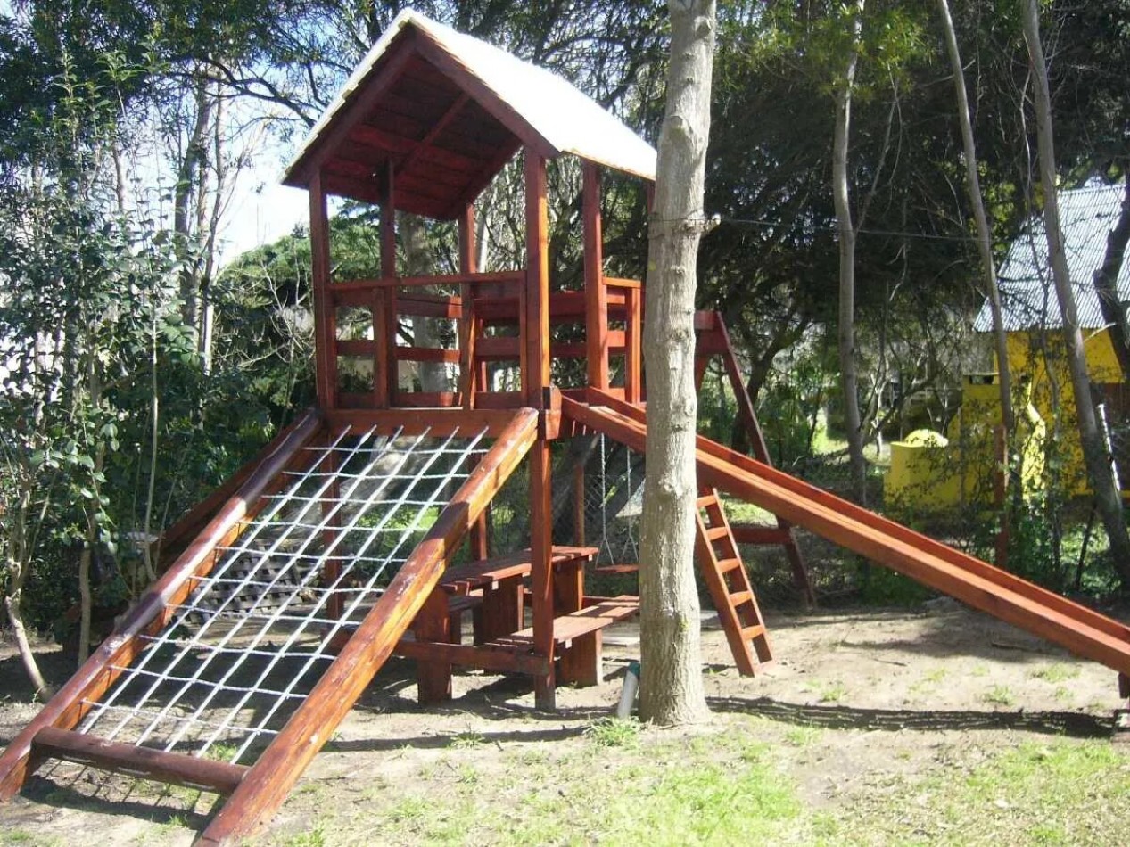  Casita con entrada independiente en lote compartido bien cerca del mar