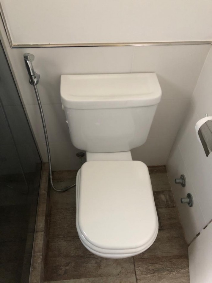 Lindisima casa con pileta en magnifico entorno de bosque