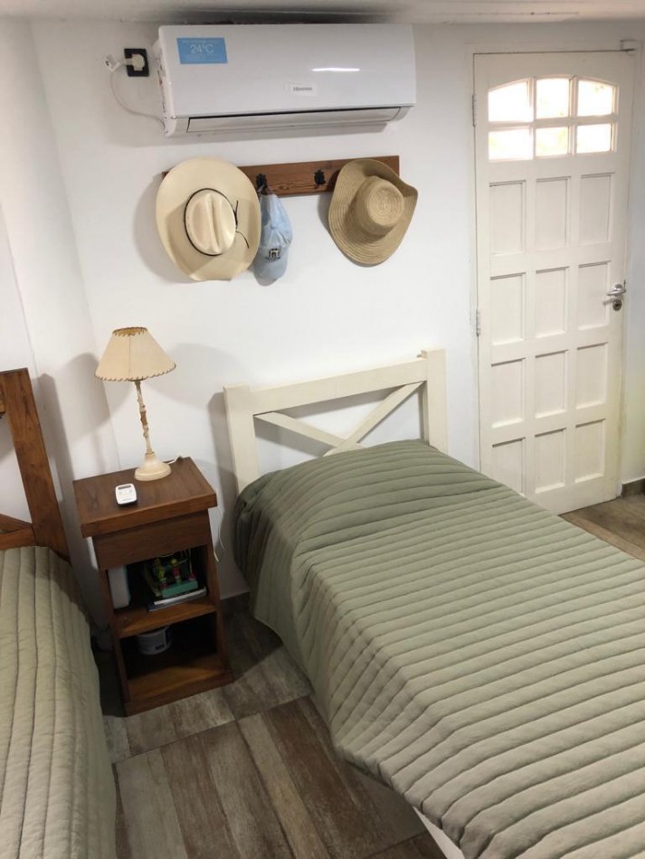 Lindisima casa con pileta en magnifico entorno de bosque