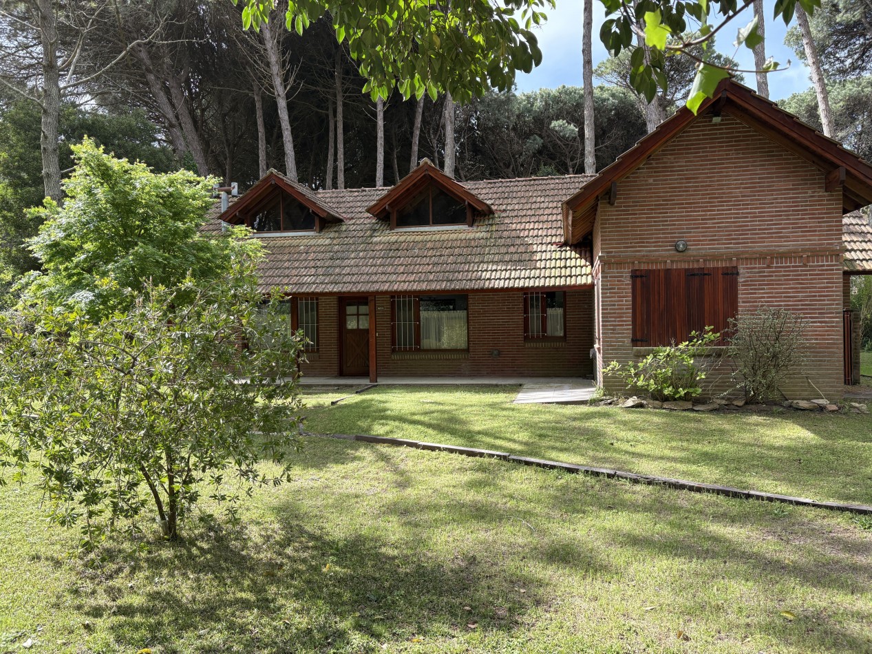 Muy linda casa en zona tennis ranch Carilo