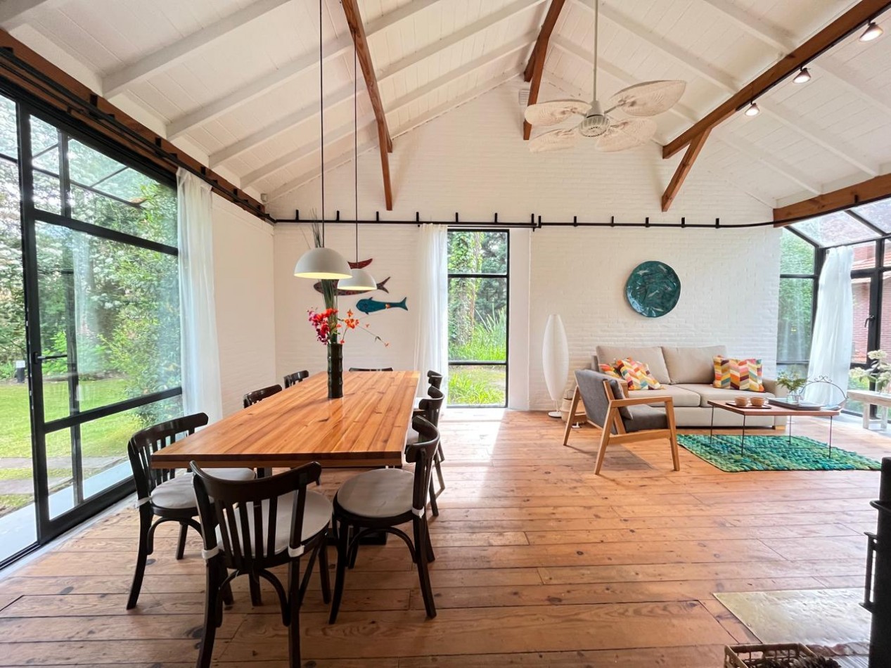 Esplendida casa a tres cuadras del mar y 5 del centro