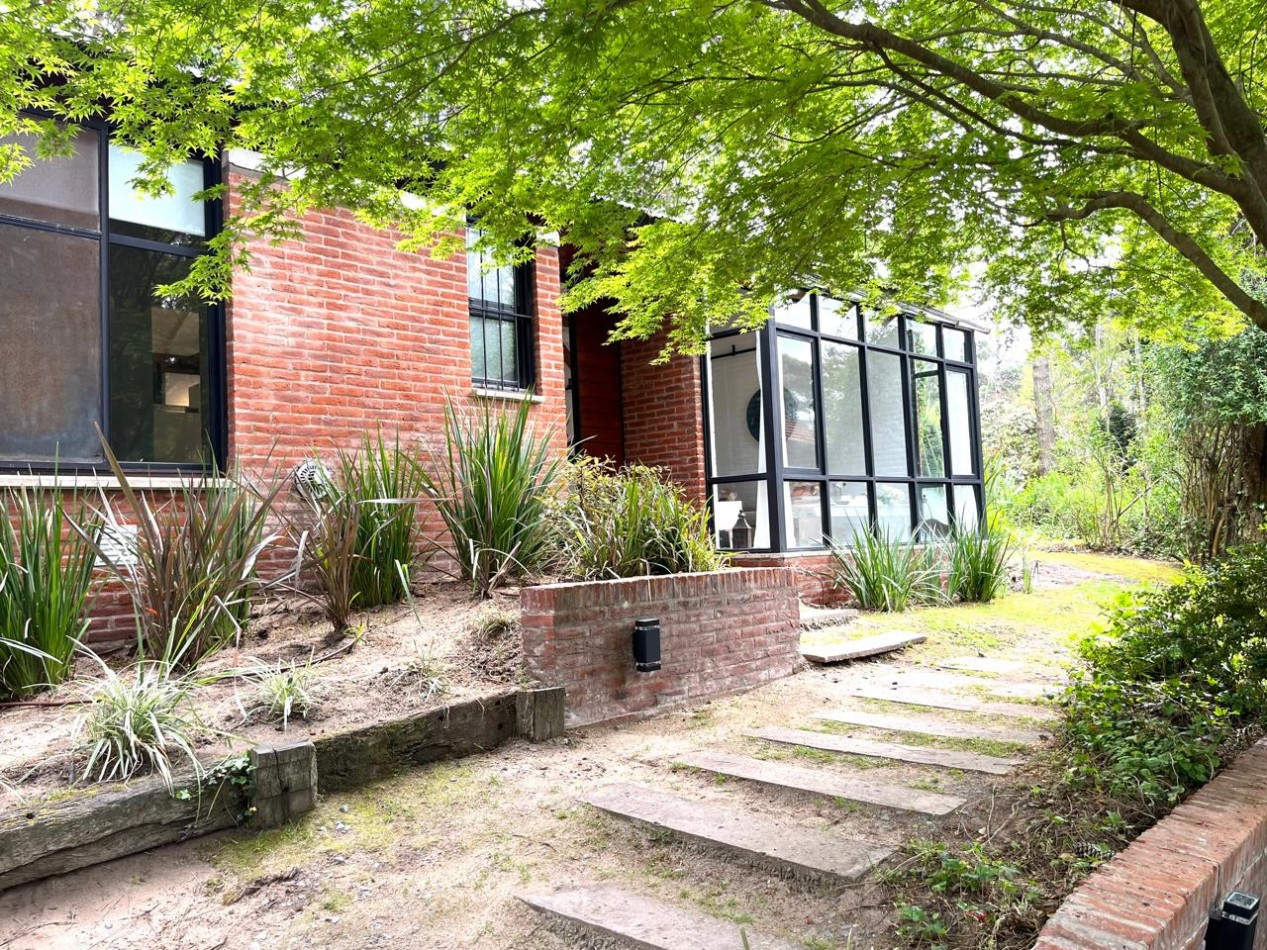 Esplendida casa a tres cuadras del mar y 5 del centro