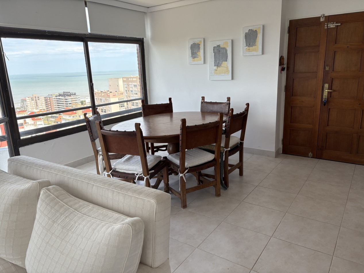 Departamento en Pinamar centro, piso alto, con maravillosa vista al mar