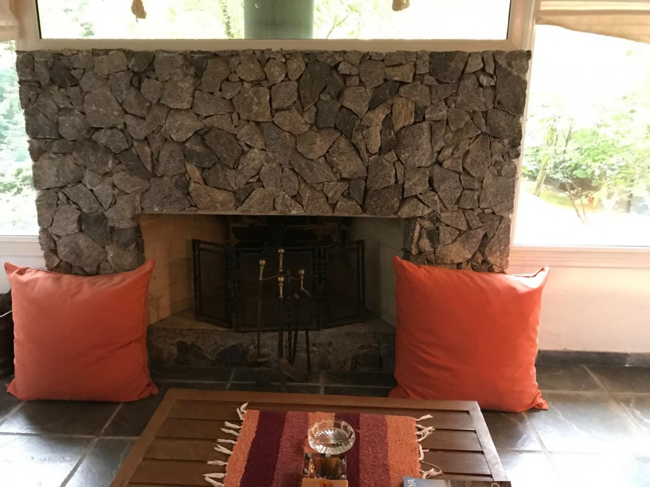 Hermosa casa en Carilo a 4 cuadras del mar y 4 del centro en lugar muy tranquilo. 