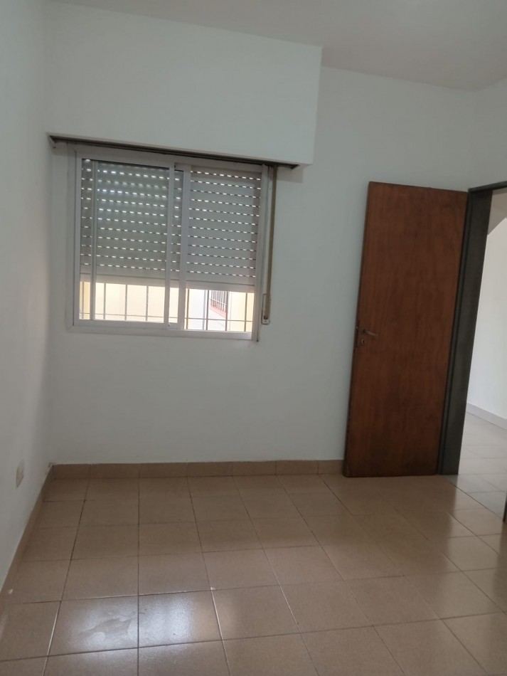 DOS AMBIENTES CON PATIO EN ALQUILER EN BELLA VISTA