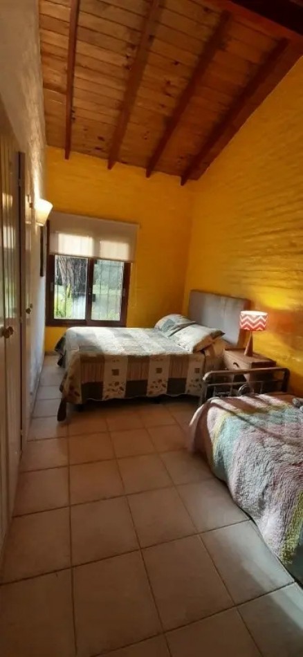 Excelente casa con pileta en el bosque de Carilo