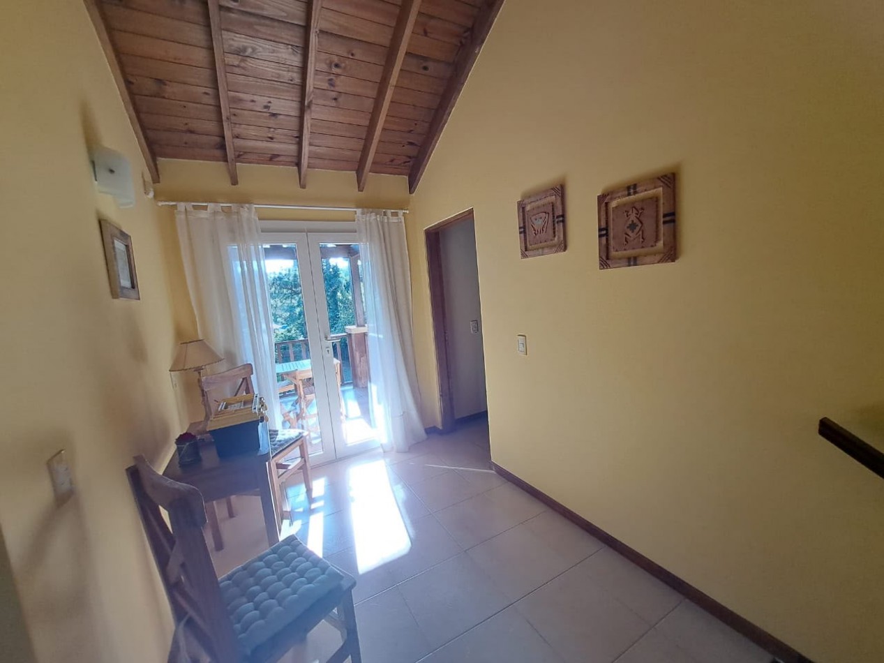 Esplendida casa en Carilo en excelente ubicacion.