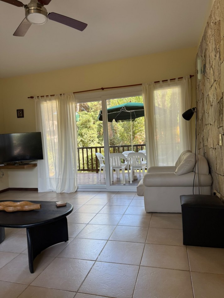 Esplendida casa en Carilo en excelente ubicacion.