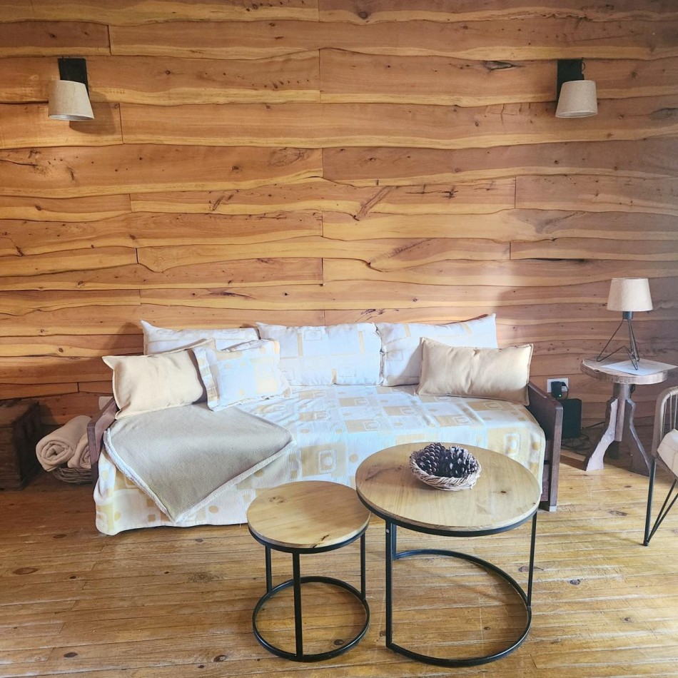 Hermosa cabaña en Carilo en complejo con amenities.