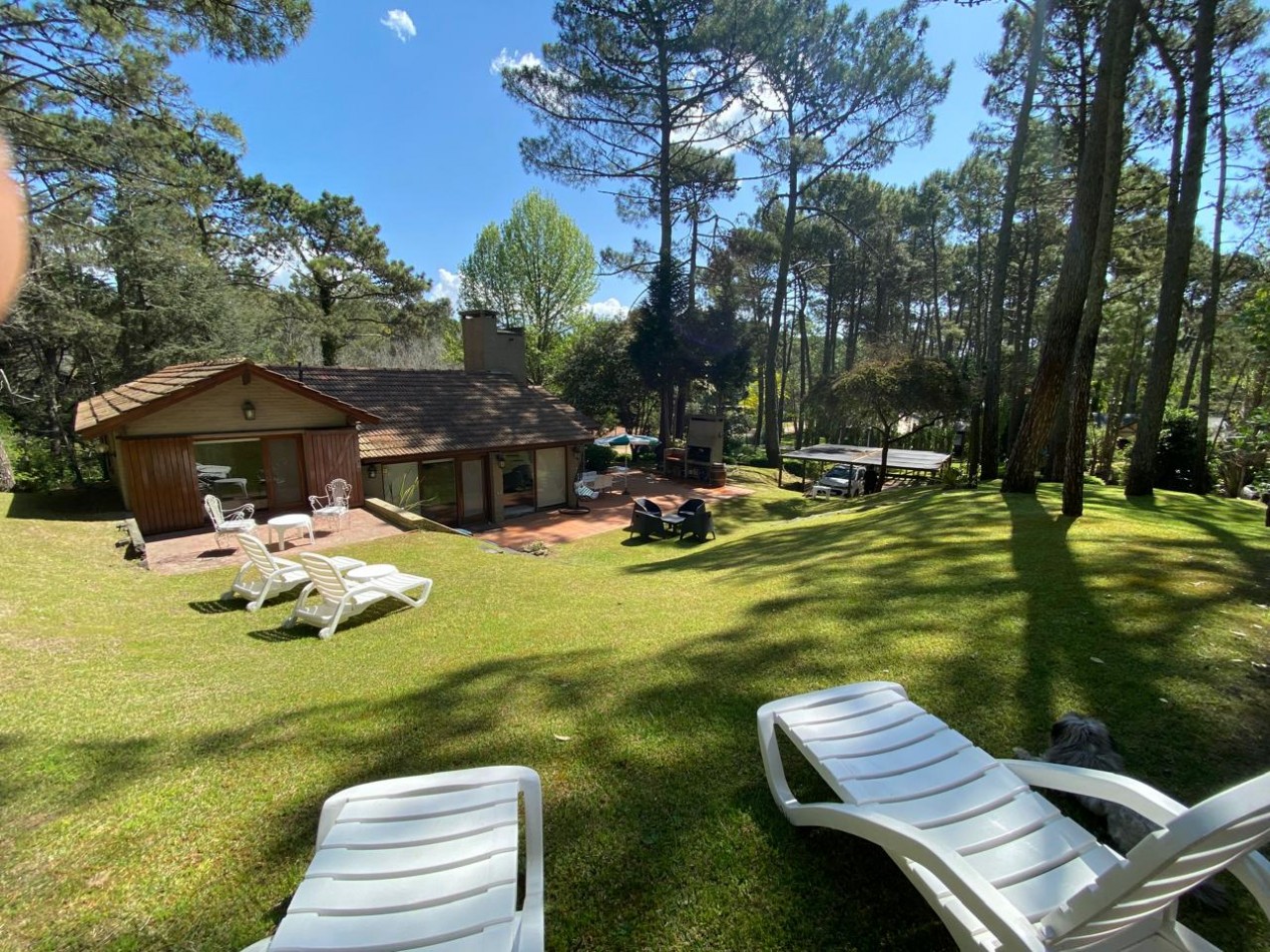 Lindisima casa en el bosque de Carilo