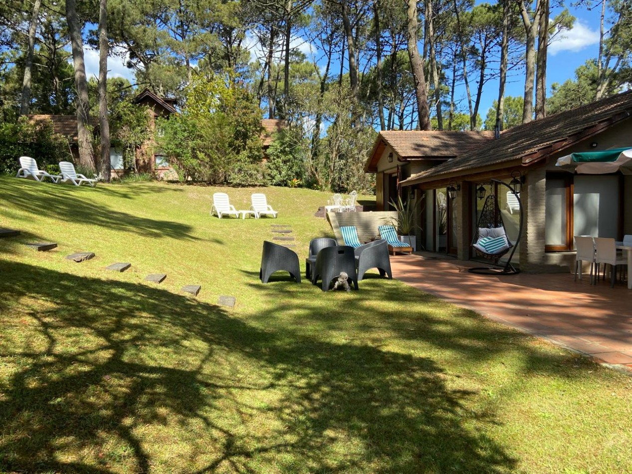 Lindisima casa en el bosque de Carilo