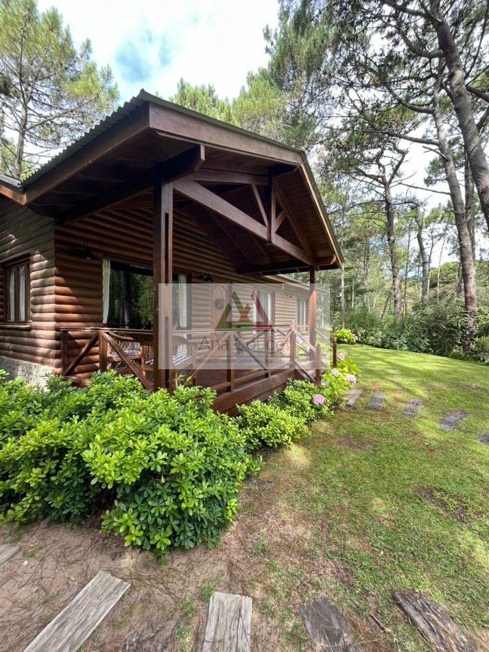Pintoresca cabaña en el bosque de Carilo