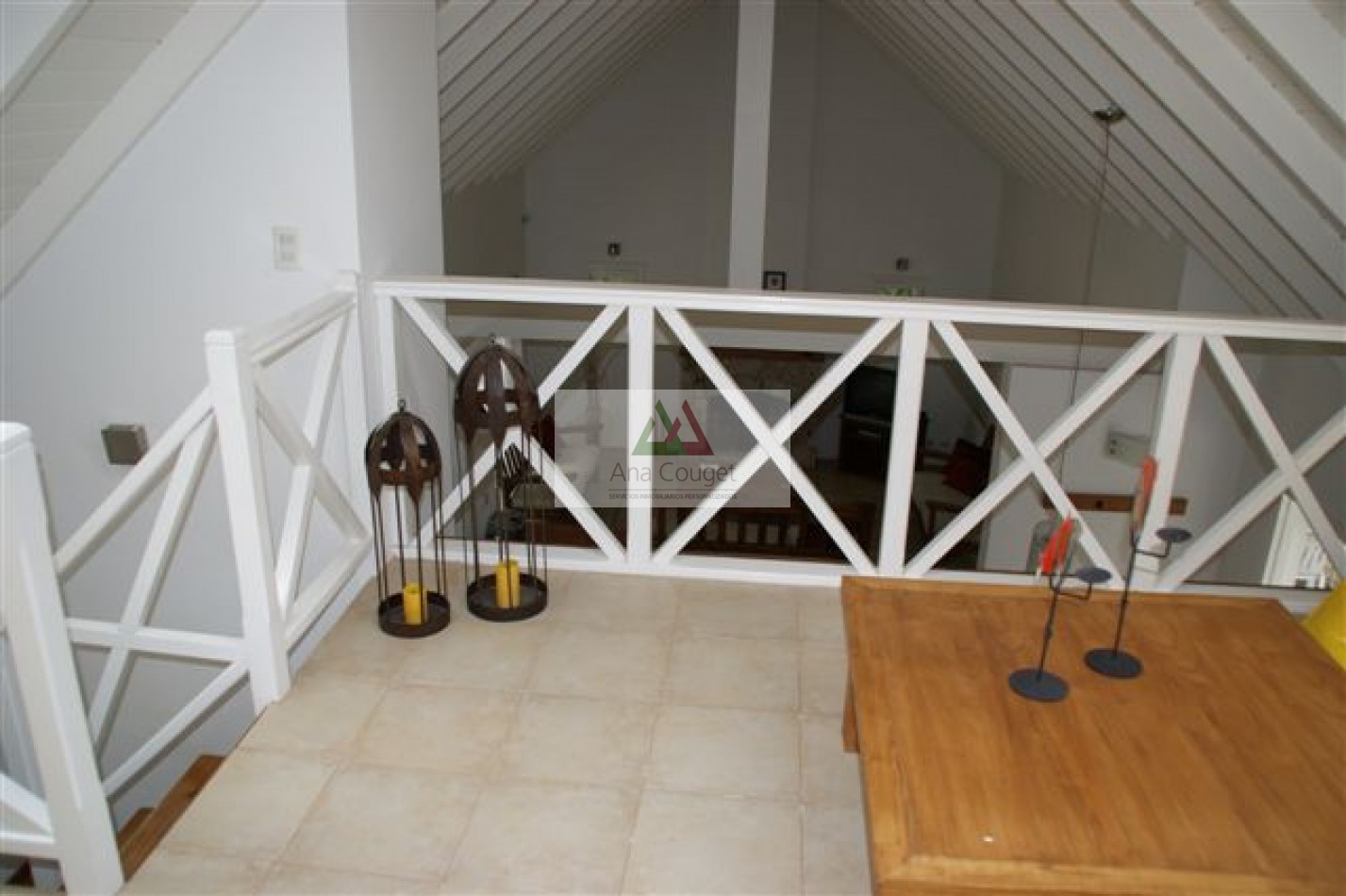 Lindisima casa con pileta en magnifico entorno de bosque