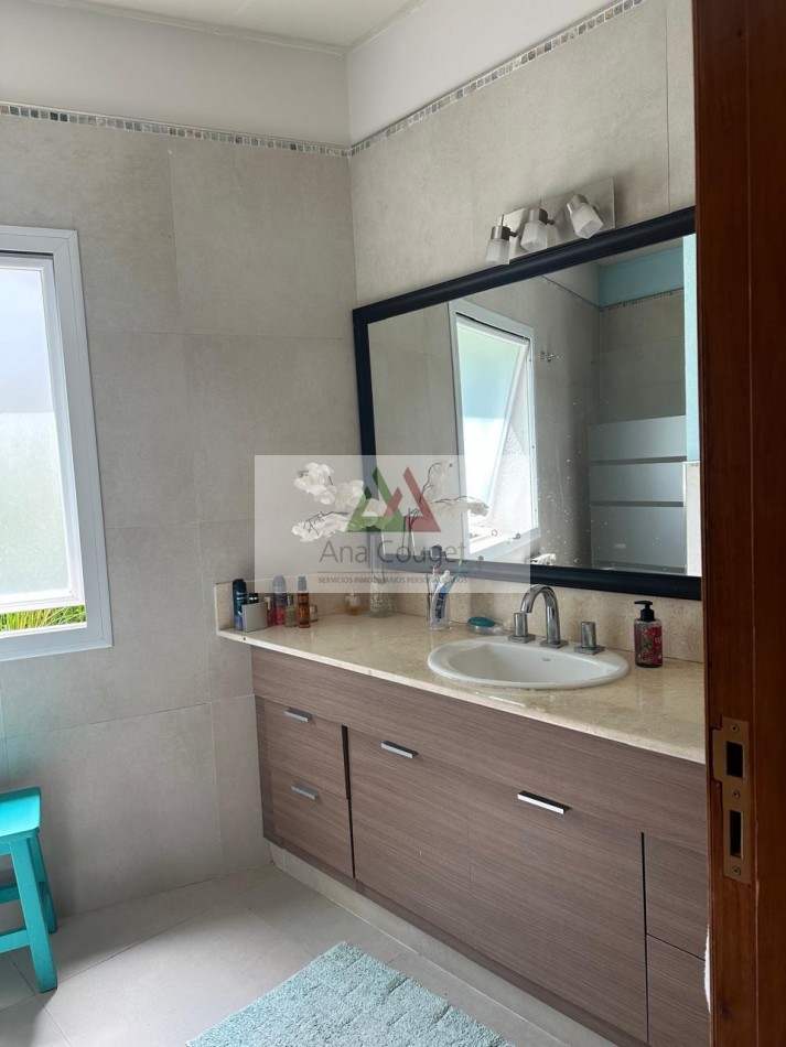 Impecable casa en Carilo, lista para entrar!