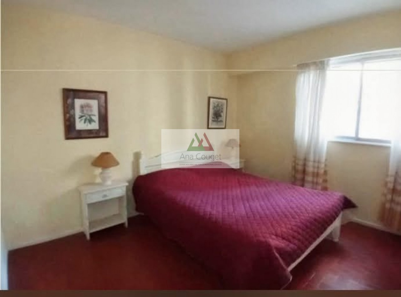 Departamento de 3 ambientes con cochera a 4 cuadras del mar en Pinamar Centro