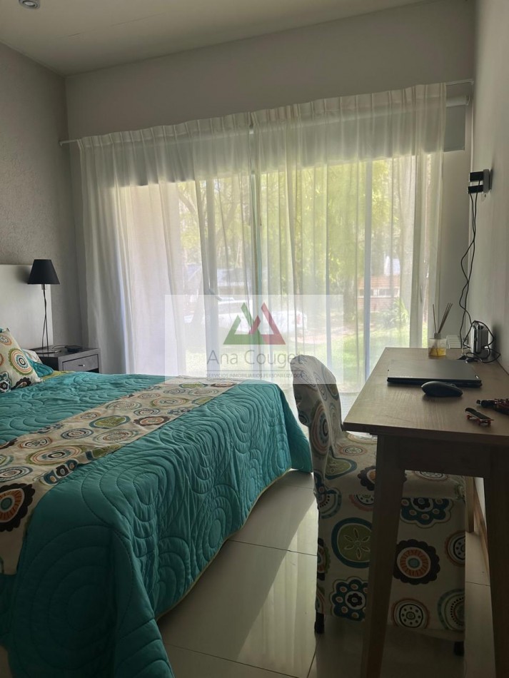 Impecable casa en Carilo, lista para entrar!