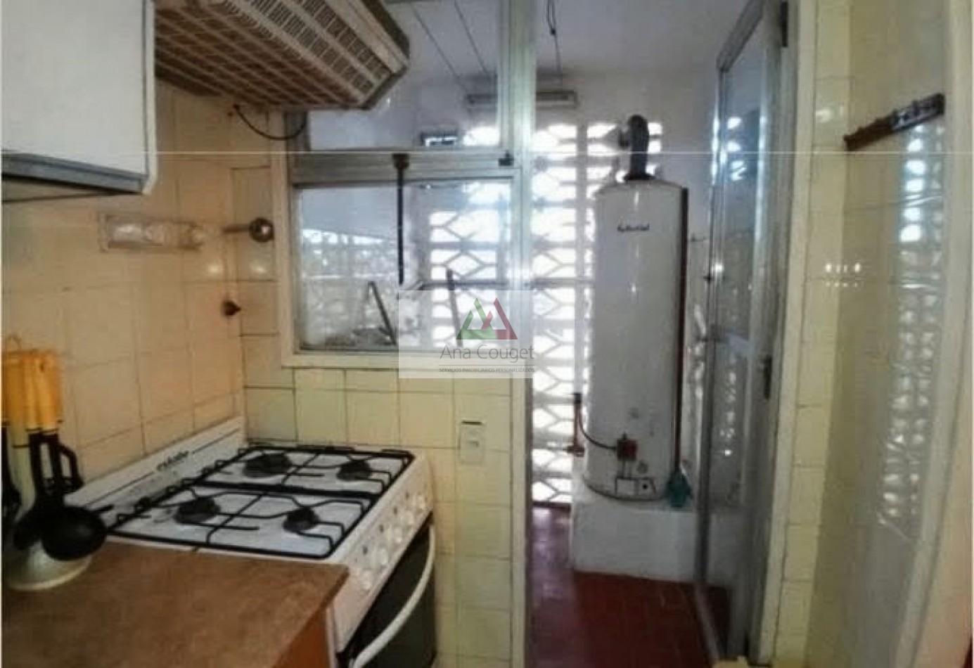 Departamento de 3 ambientes con cochera a 4 cuadras del mar en Pinamar Centro