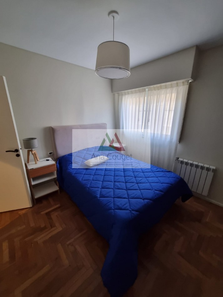 Departamento con cochera reciclado a nuevo, impecable. 