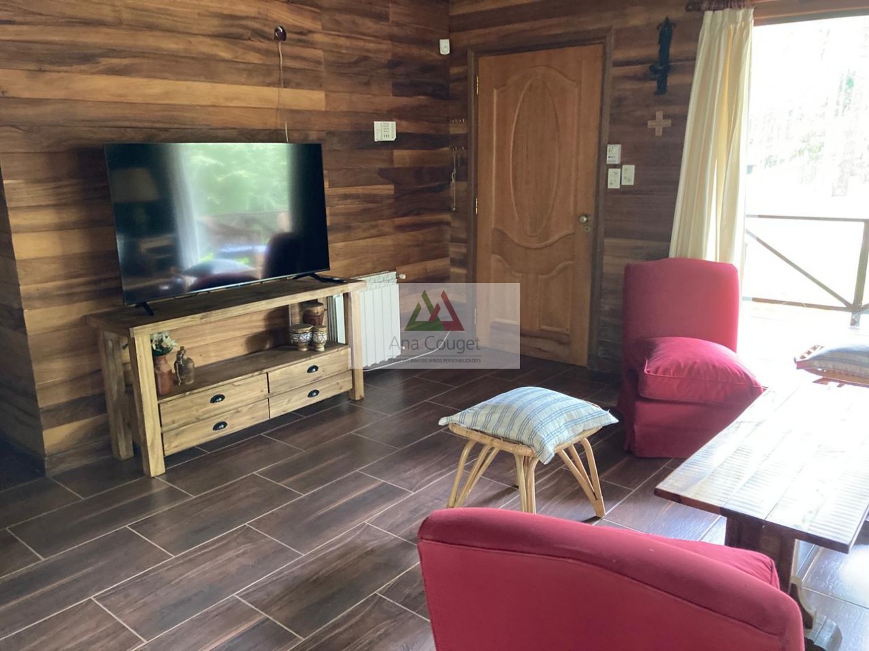 Pintoresca cabaña en el bosque de Carilo