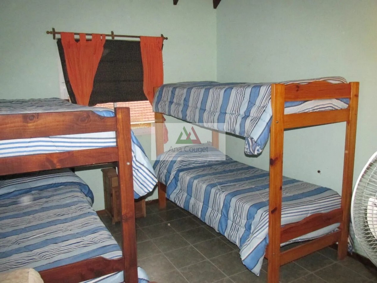 Departamento de dos dormitorios y dos baños a una cuadra del mar