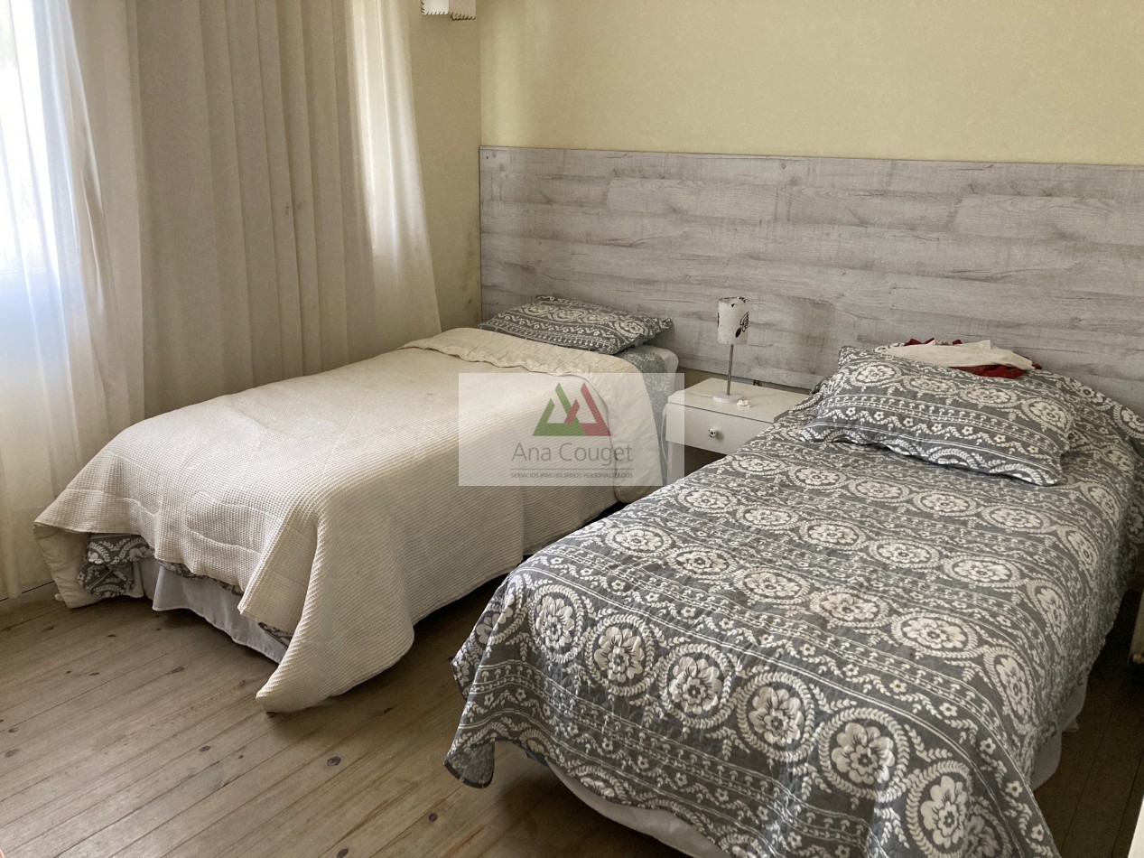 Excelente casa en Carilo con piscina climatizada